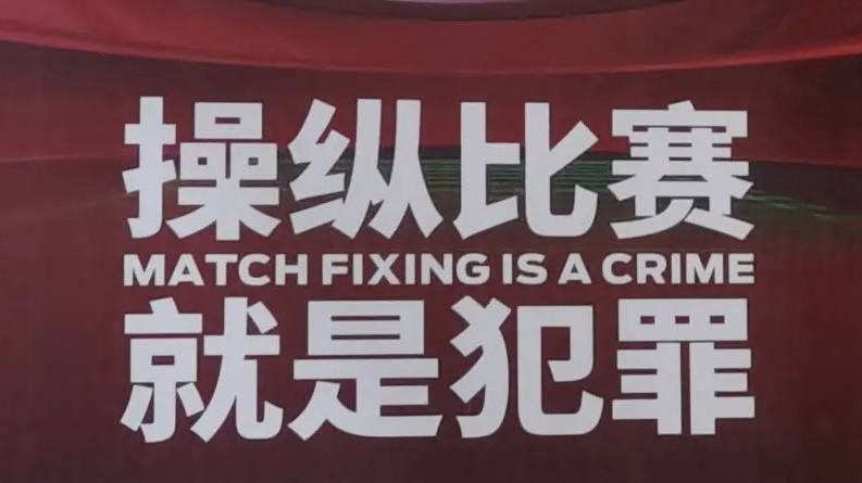 二人相遇后，女主决心要改变自己，不再为垃圾男哭泣，下定决心开始学习拳击。