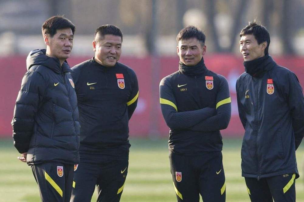 最终，英国人、莎剧王子肯尼思·布拉纳加盟剧组，将会执导这部传记片。