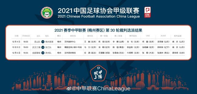 系列第二部即《X》的前传《珀尔》则回归小木屋主人珀尔，讲述了渴望离开农场成为电影明星的珀尔的故事。