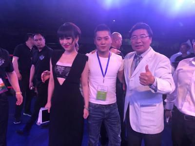 华谊兄弟华谊兄弟上半年营收1.53亿元，主要参投了电影《向阳·花》《分手清单》。