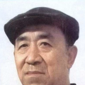 而大量特写镜头，也让观众能捕捉到演员最细微的面部表情，从而更真实地体验到在高压环境下角色的焦虑与挣扎。